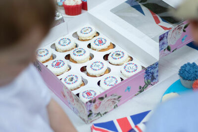cakes-donated-by-just-baked-by-sophie