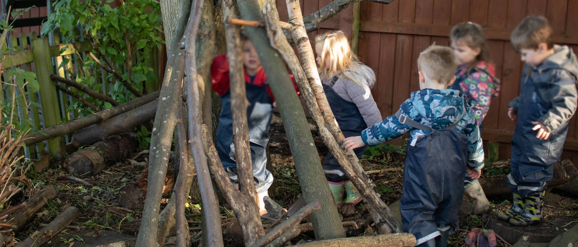 building-dens-outside